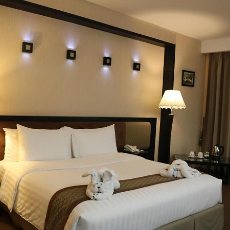 Avenue 64 Hotel Rangoon Eksteriør billede