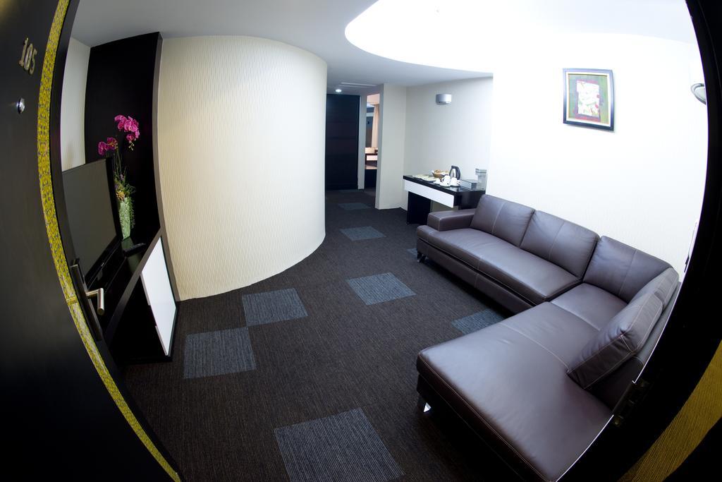 Avenue 64 Hotel Rangoon Værelse billede