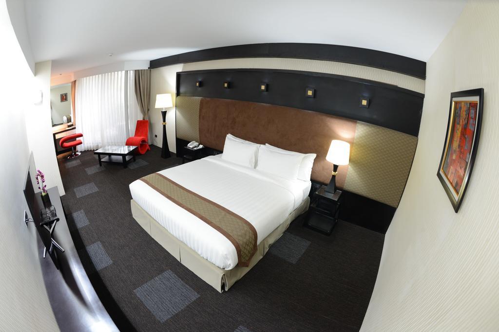 Avenue 64 Hotel Rangoon Værelse billede