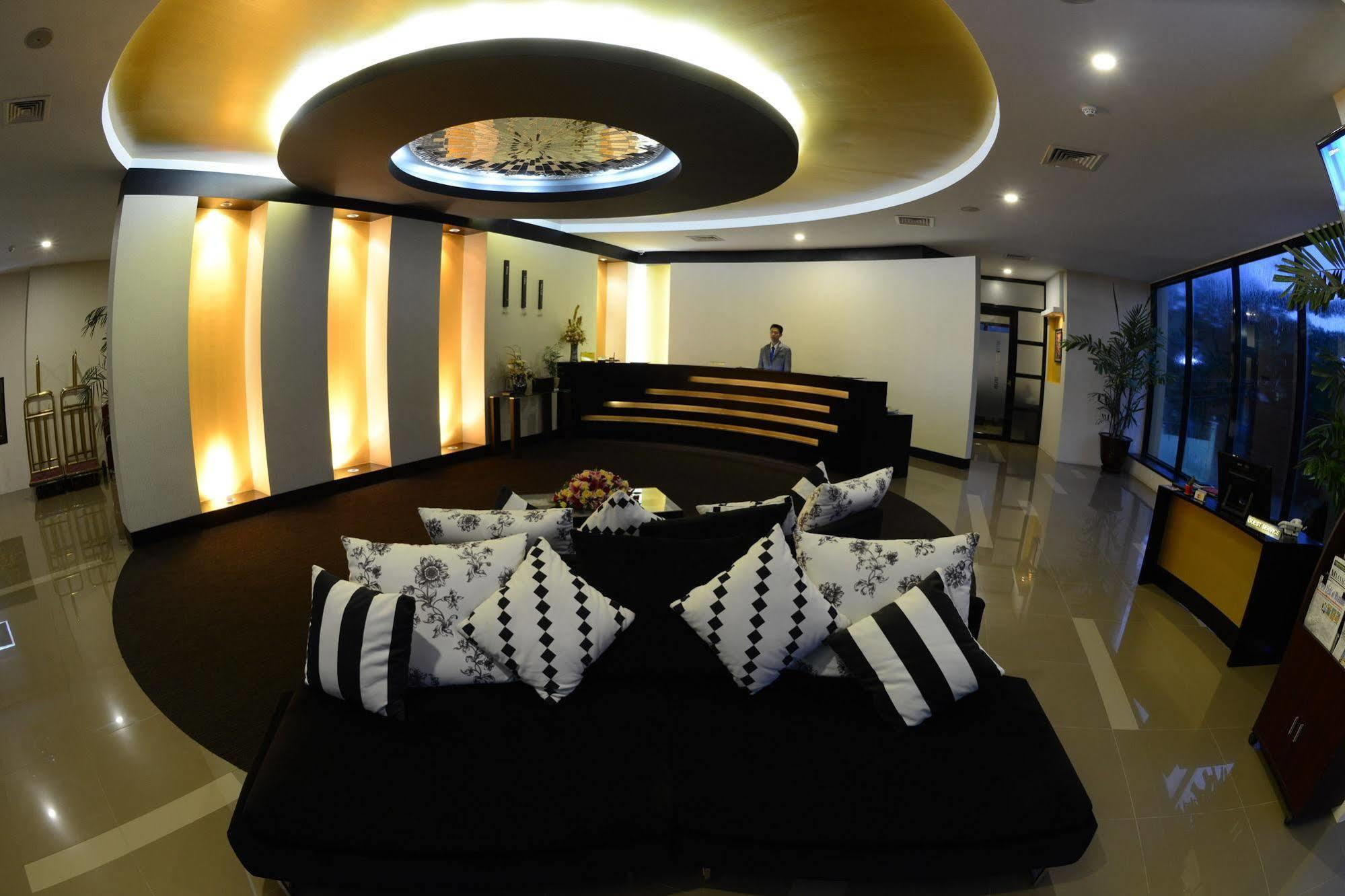Avenue 64 Hotel Rangoon Eksteriør billede