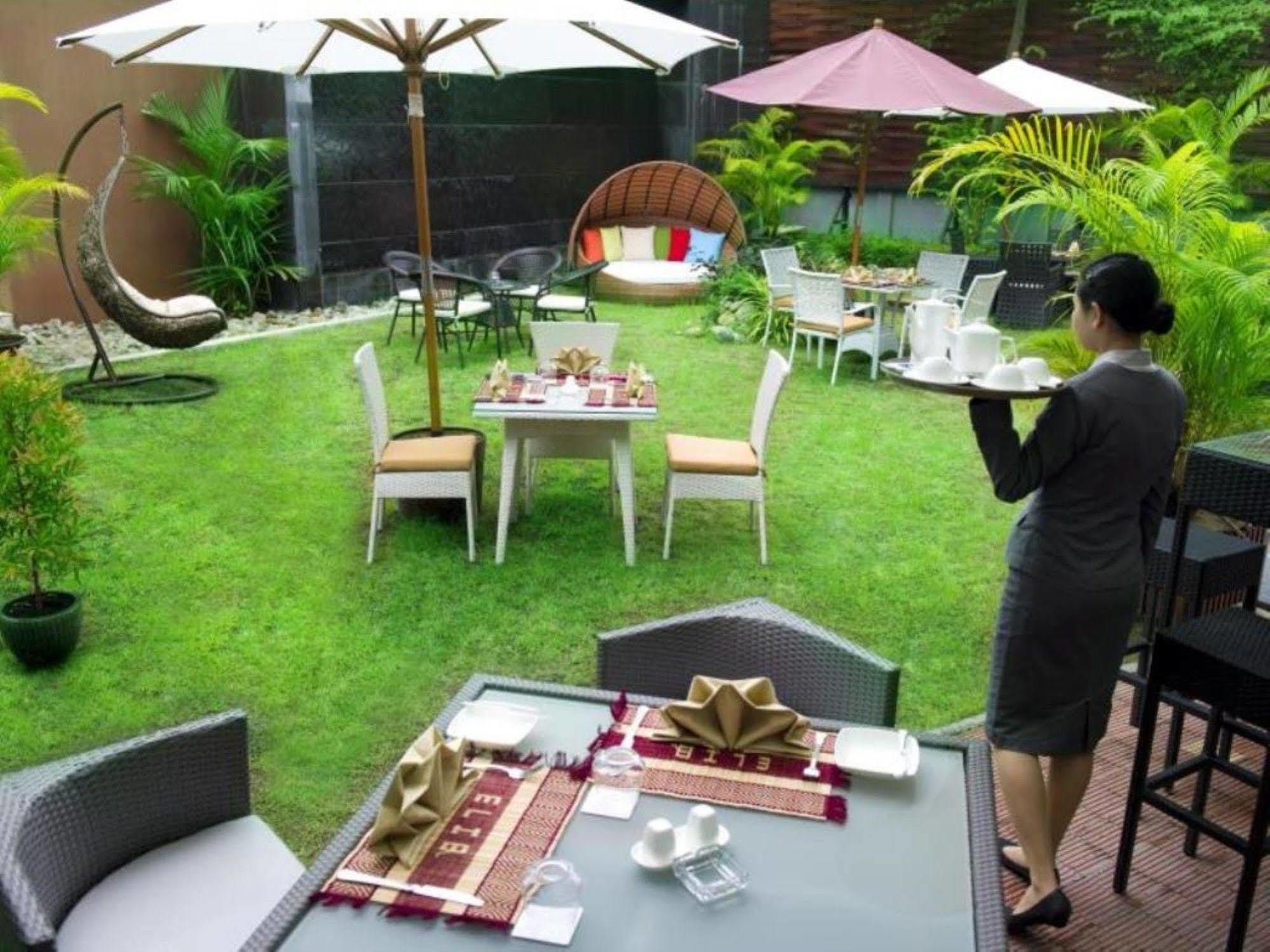 Avenue 64 Hotel Rangoon Eksteriør billede