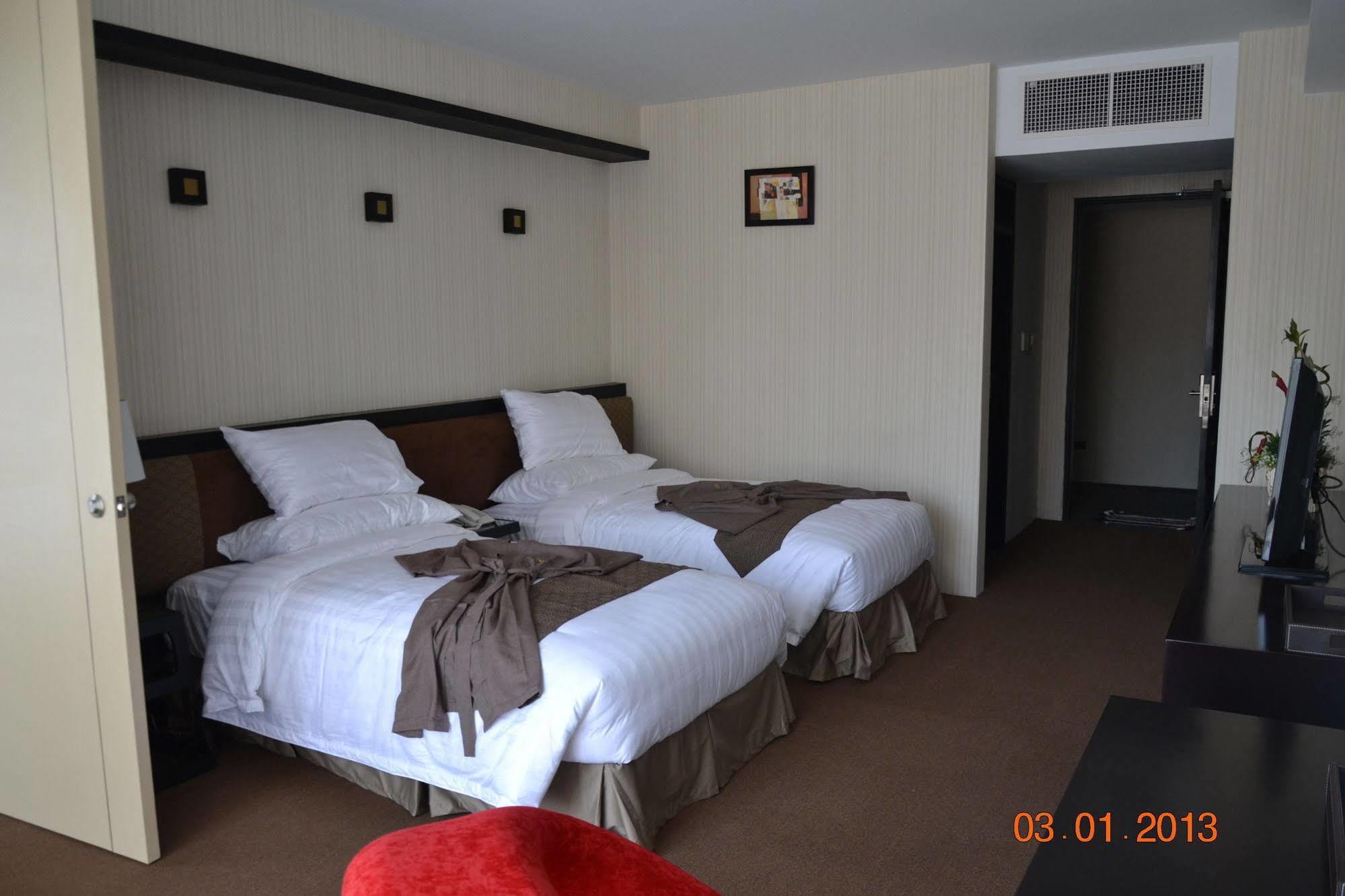 Avenue 64 Hotel Rangoon Eksteriør billede