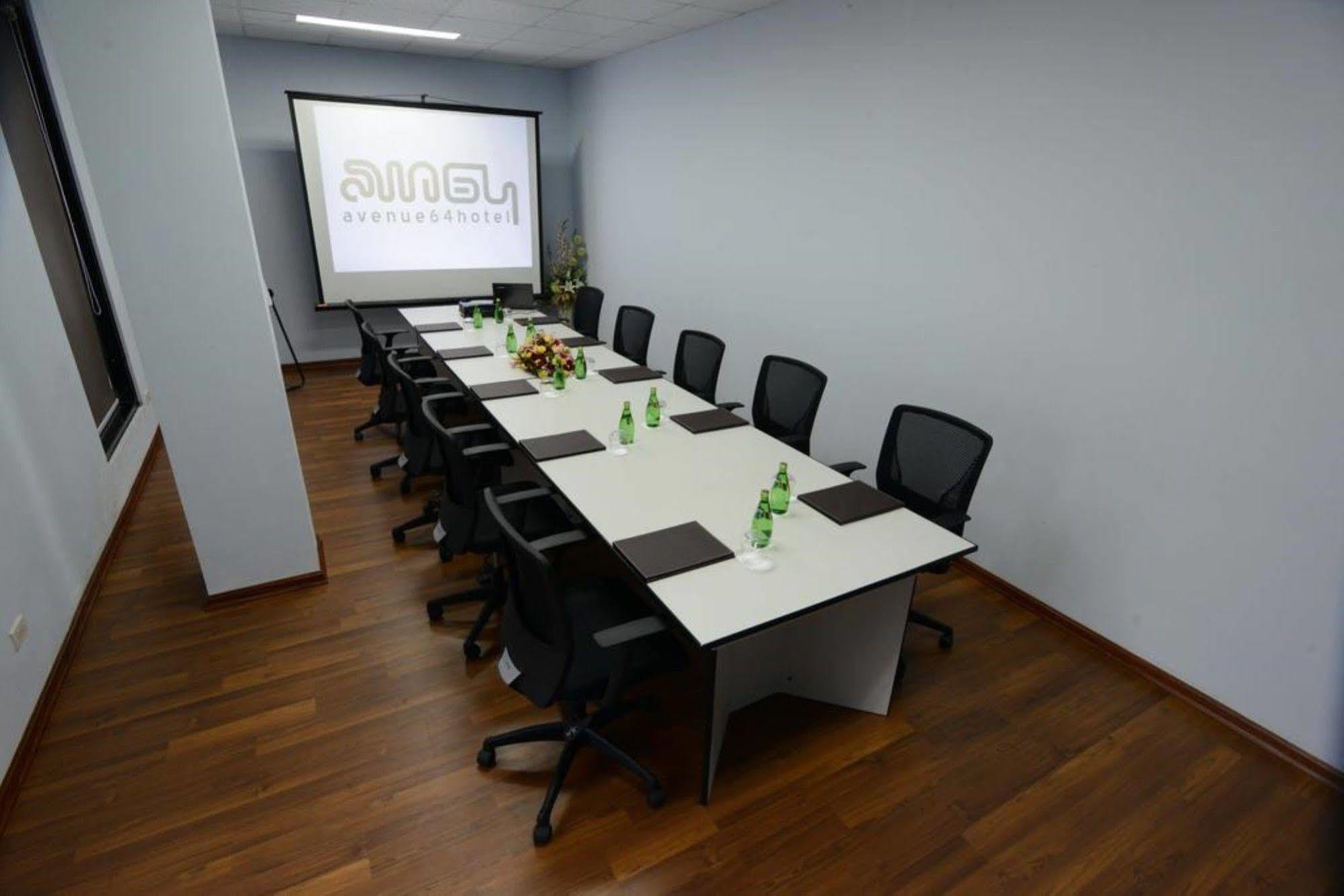 Avenue 64 Hotel Rangoon Eksteriør billede