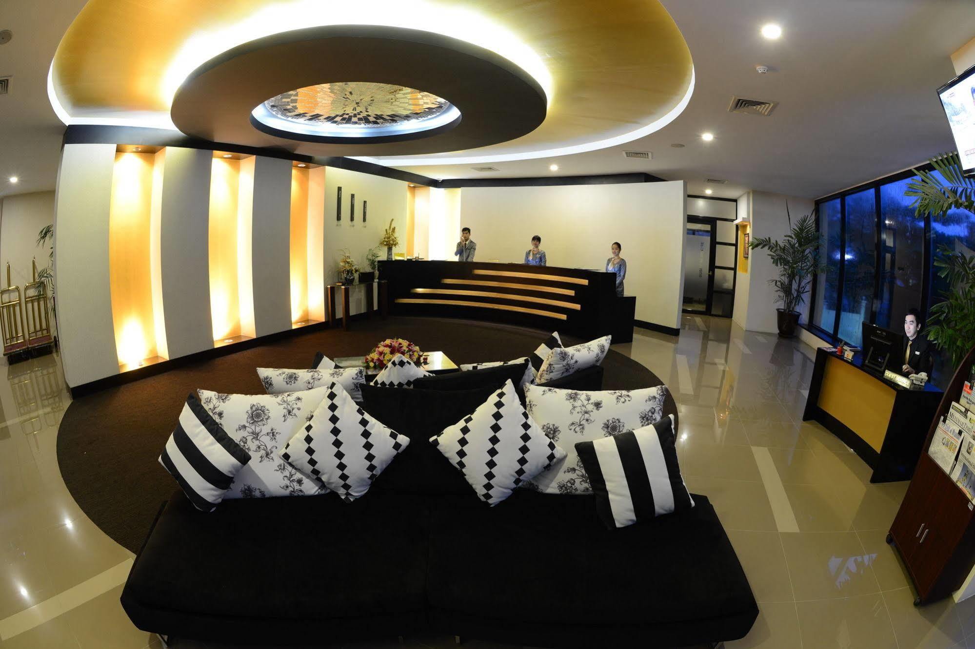 Avenue 64 Hotel Rangoon Eksteriør billede